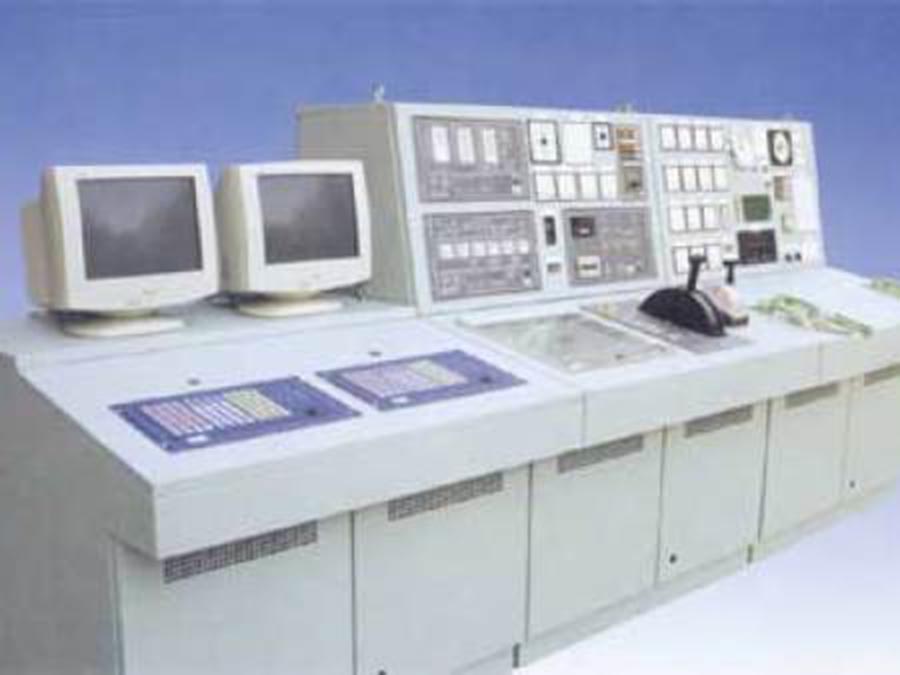 機(jī)艙集控臺(tái)